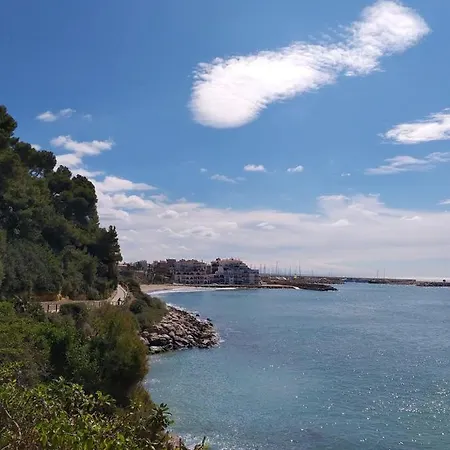 Comfortable In 58 M² Garden Roda de Bera