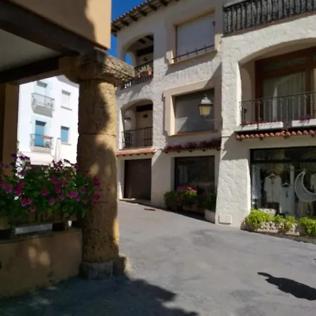 Comfortable In 58 M² Garden * Roda de Bera